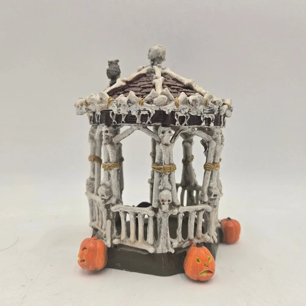 Halloween Gazebo Skull Skeleton Figurine Black Cat Pumpkin Decor